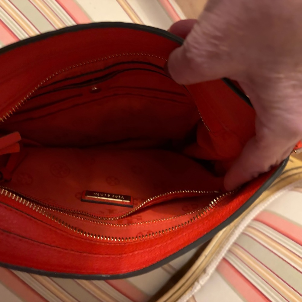 Tory Burch Red Expanding Crossbody/Messenger Bag - Please Read Description - Picture 9 of 9